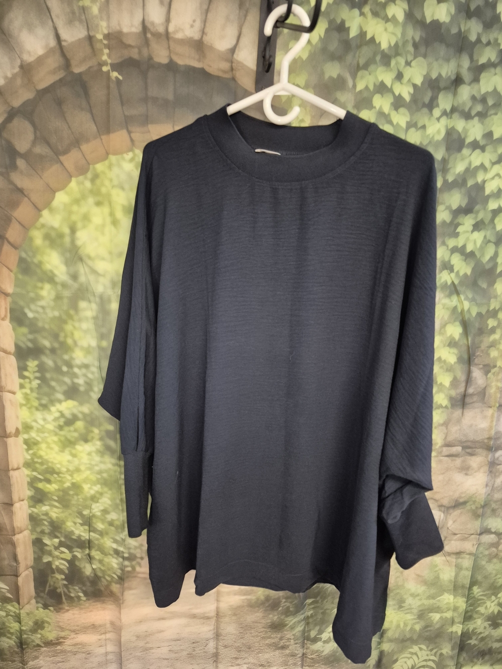Mango Women's Long Sleeve Tee - Black Over Size